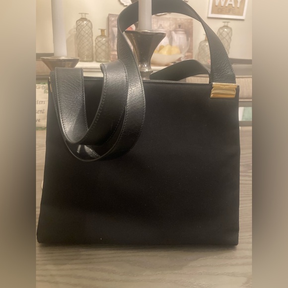 Salvatore Ferragamo Handbag - Picture 13 of 13